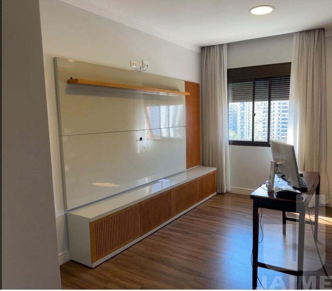 APARTAMENTO 4 DORMITORIOS SENDO 2 SUITES 3 BANHEIROS SALA 3 AMBIENTES 3 VAGAS.