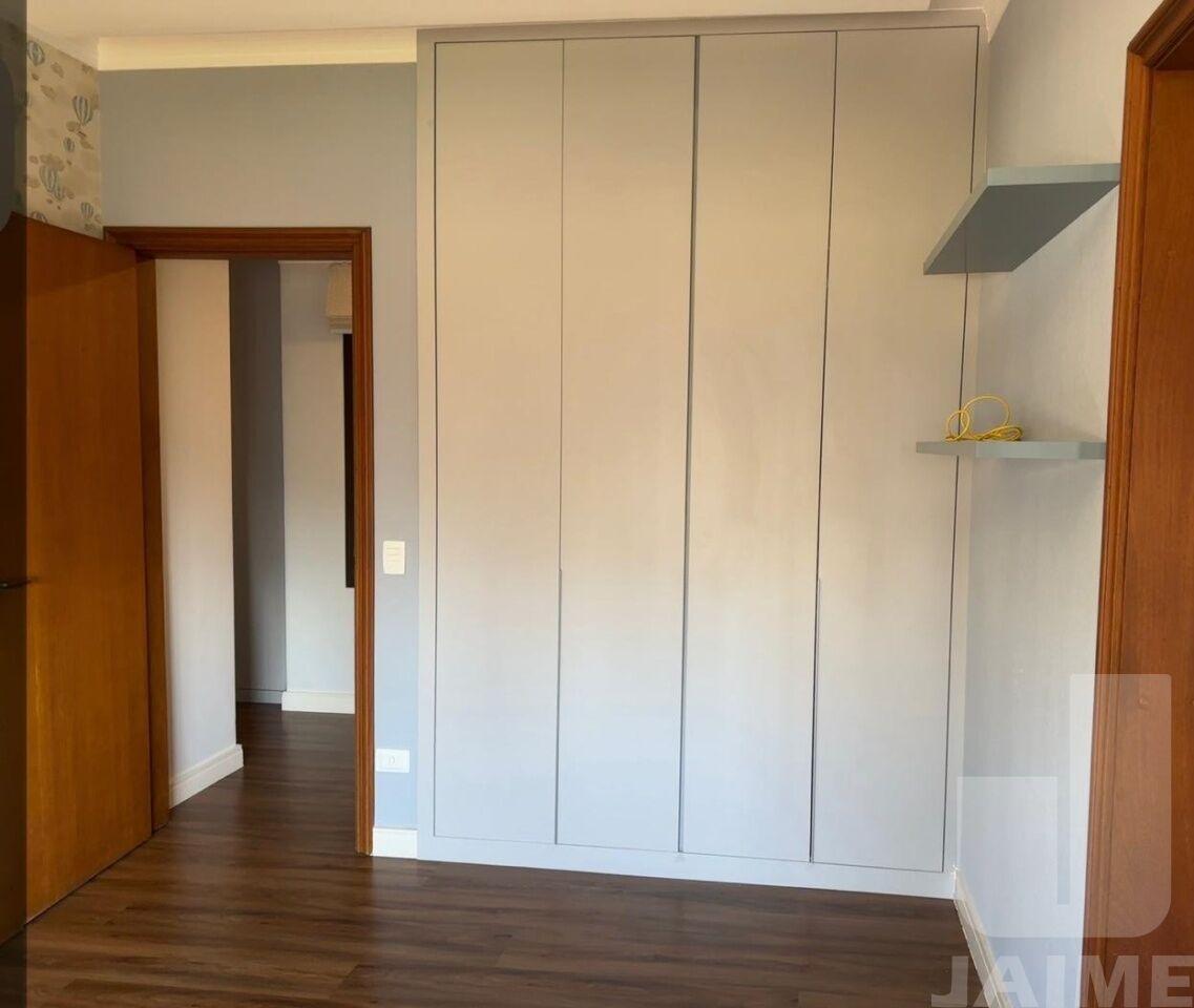 APARTAMENTO 4 DORMITORIOS SENDO 2 SUITES 3 BANHEIROS SALA 3 AMBIENTES 3 VAGAS.