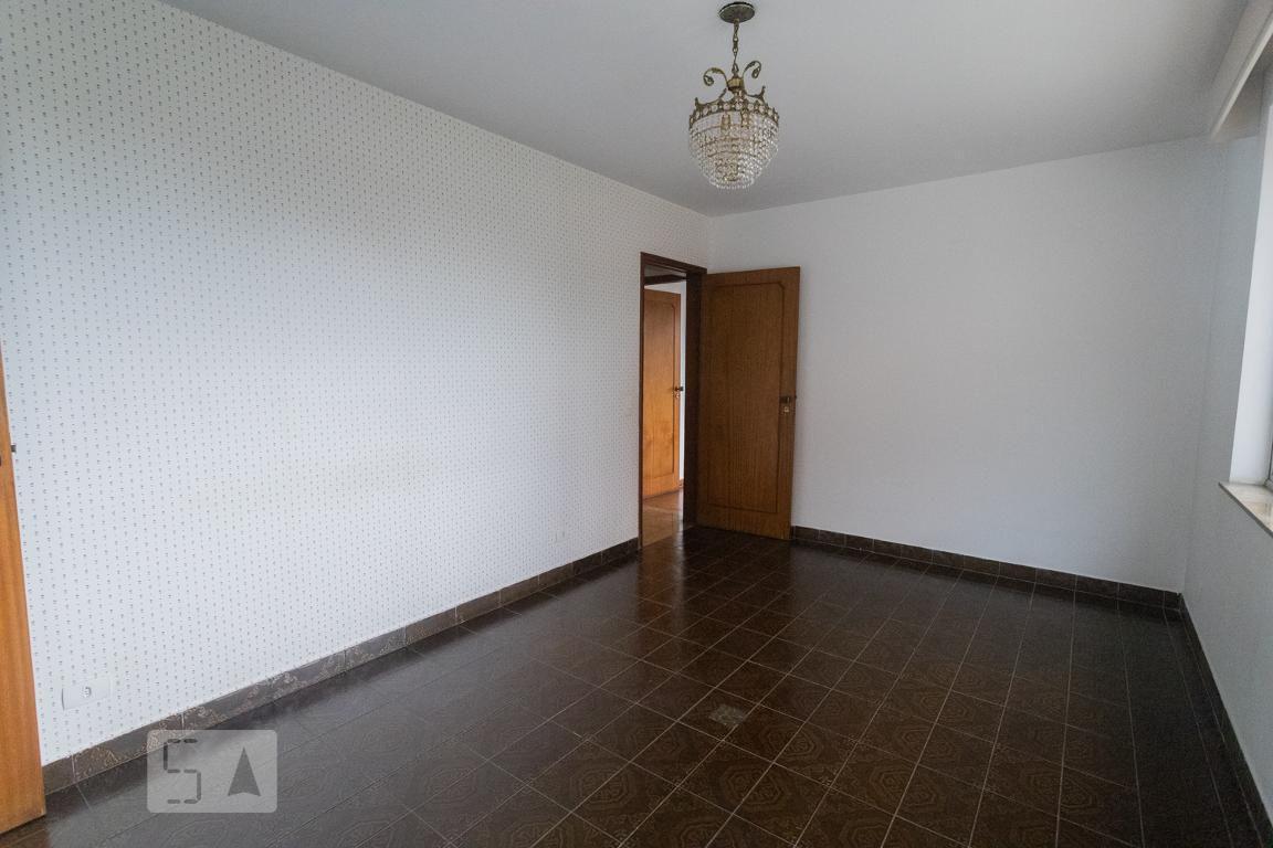 Casa à Venda – Alto da Lapa, 4 Quartos, 750 m² – São Paulo