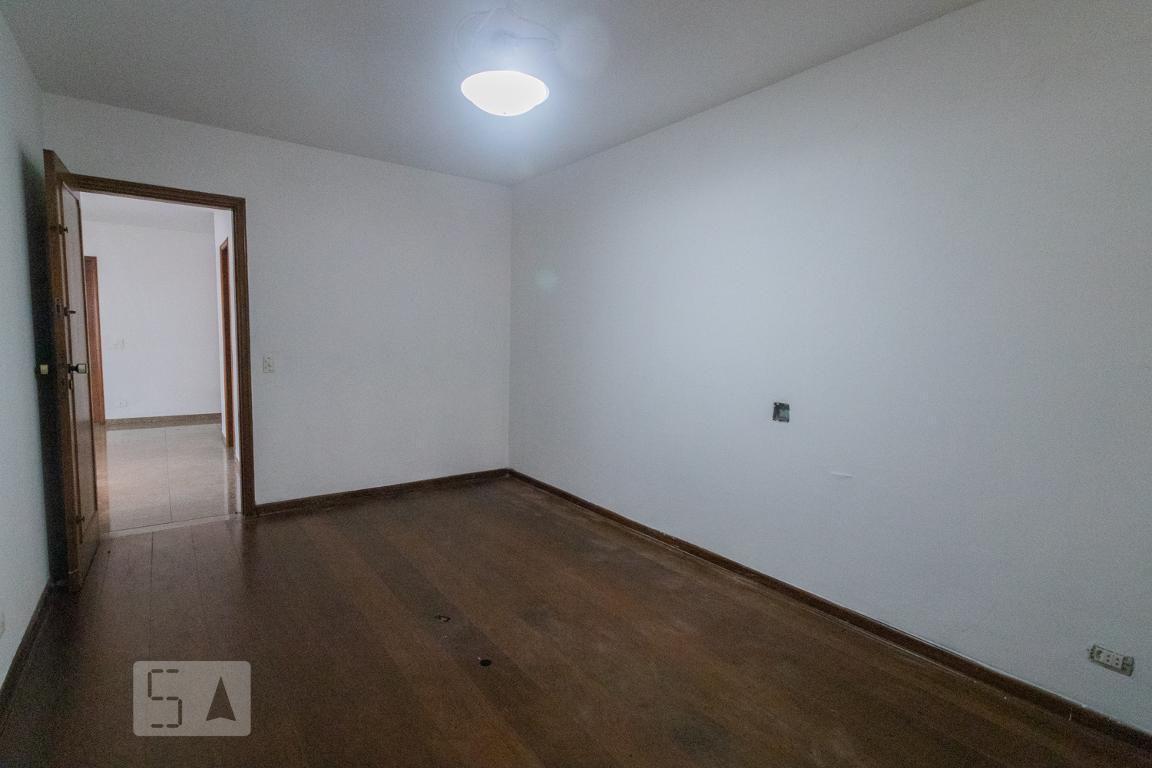 Casa à Venda – Alto da Lapa, 4 Quartos, 750 m² – São Paulo