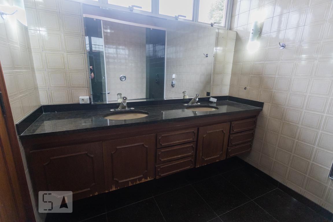 Casa à Venda – Alto da Lapa, 4 Quartos, 750 m² – São Paulo
