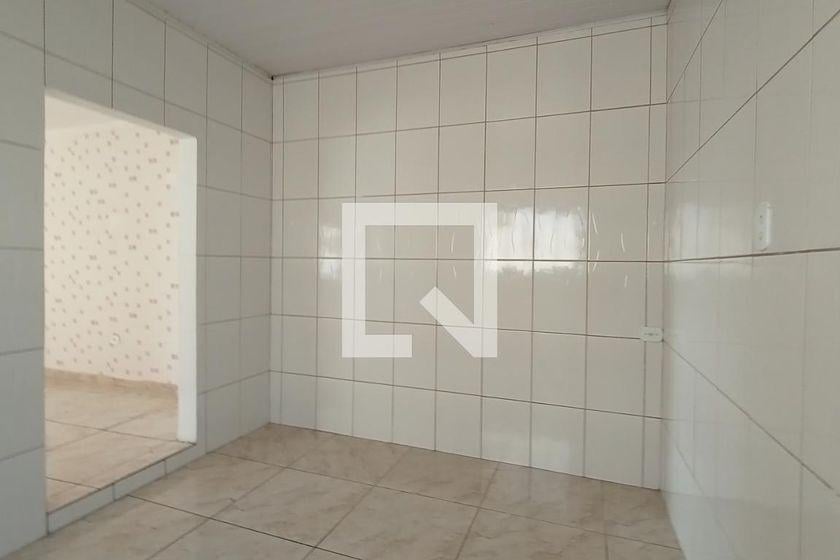 Casa à Venda – Artur Alvim, 1 Quarto, 80 m² – São Paulo