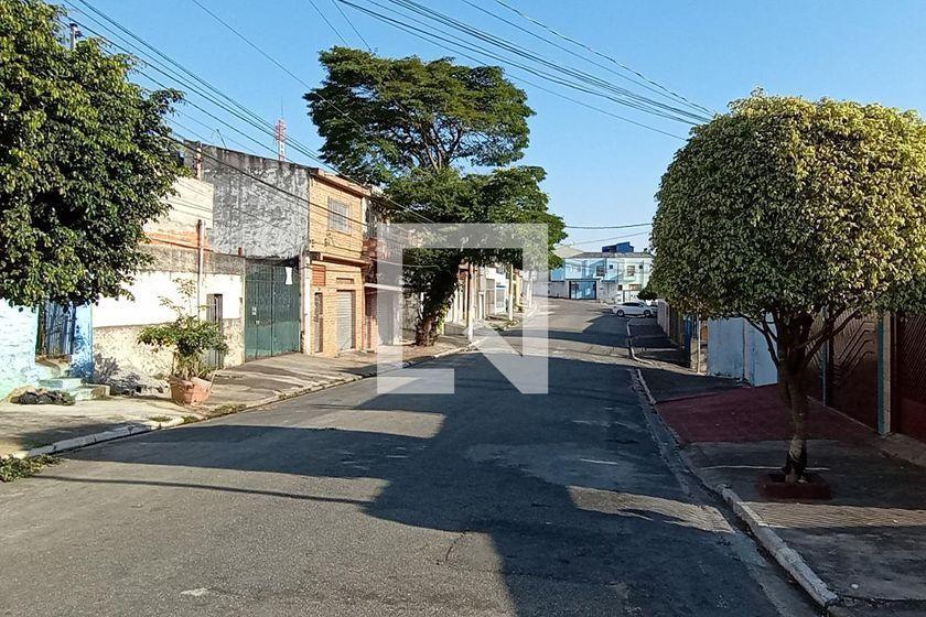 Casa à Venda – Artur Alvim, 1 Quarto, 80 m² – São Paulo
