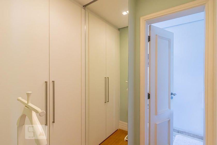 Apartamento à Venda – Vila Mariana, 3 Quartos, 265 m² – São Paulo