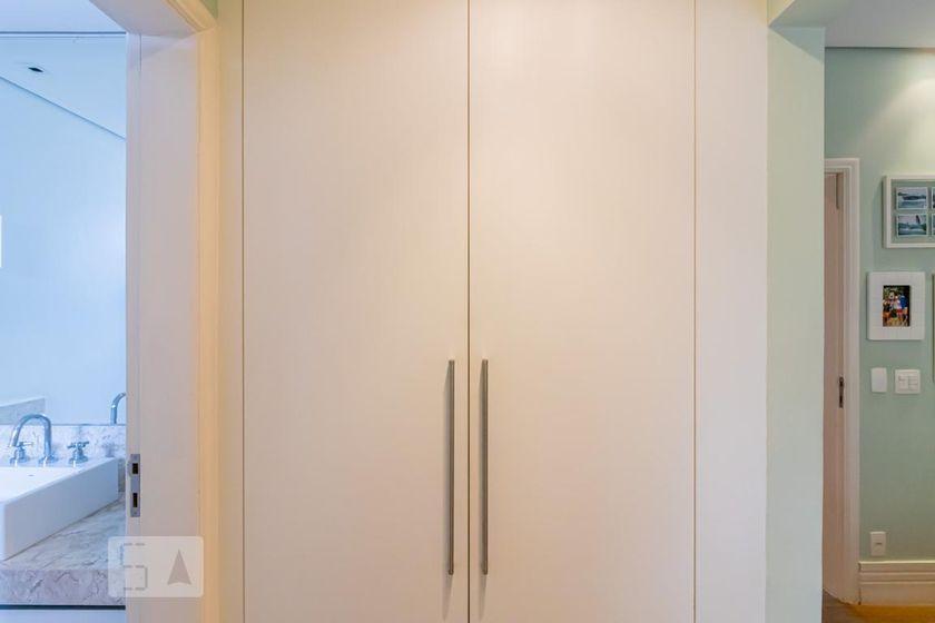 Apartamento à Venda – Vila Mariana, 3 Quartos, 265 m² – São Paulo