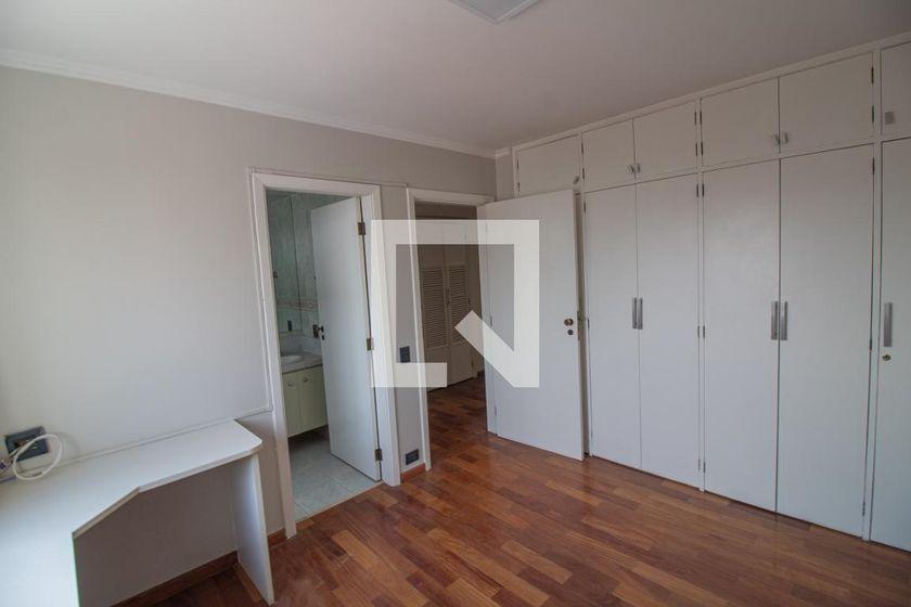 Apartamento à Venda – Campo Belo, 4 Quartos, 250 m² – São Paulo