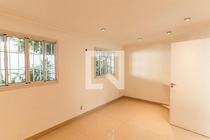 Casa à Venda – Butantã, 5 Quartos, 350 m² – São Paulo