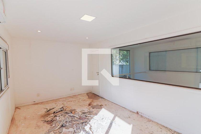 Casa à Venda – Butantã, 5 Quartos, 350 m² – São Paulo