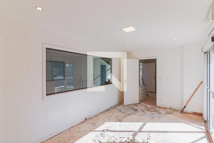 Casa à Venda – Butantã, 5 Quartos, 350 m² – São Paulo
