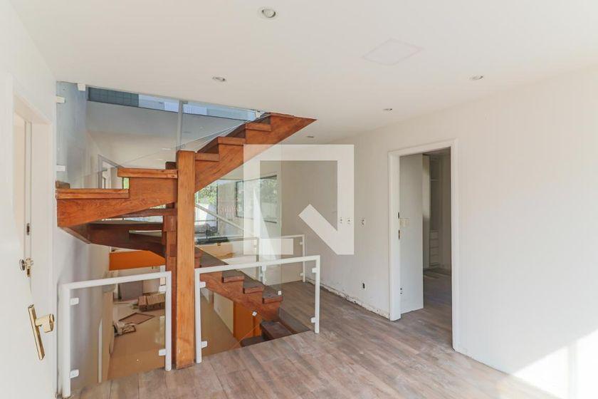 Casa à Venda – Butantã, 5 Quartos, 350 m² – São Paulo