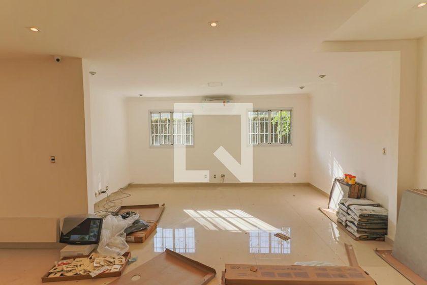 Casa à Venda – Butantã, 5 Quartos, 350 m² – São Paulo