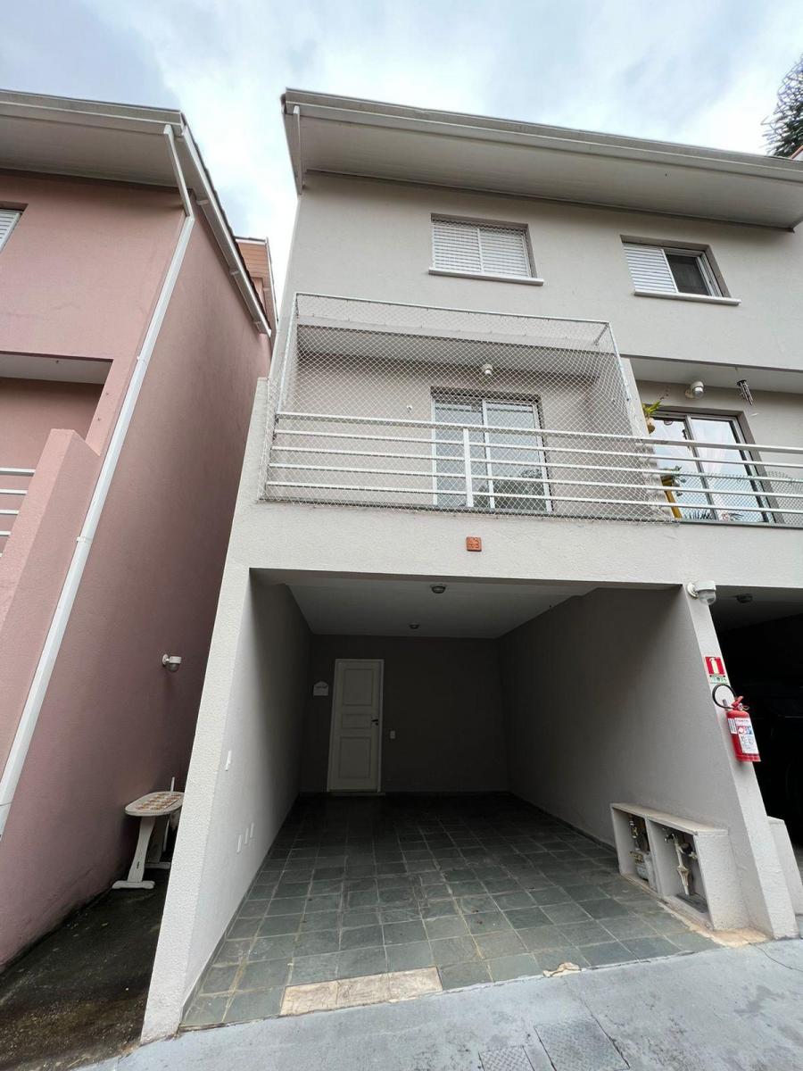 Casa Com Entrada Lateral para Locação na Vila São Francisco!
