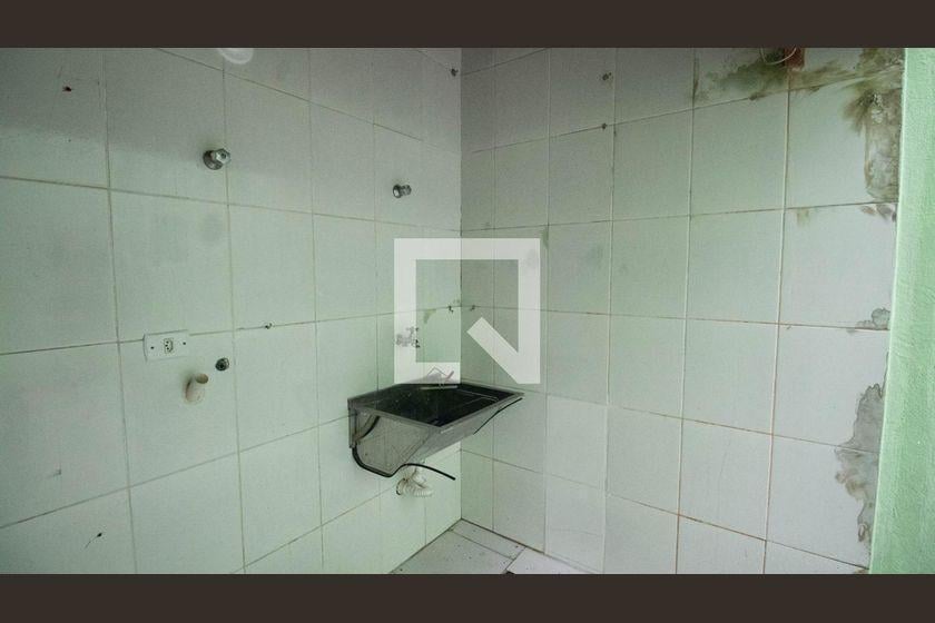 Casa à Venda – Parque São Domingos, 2 Quartos, 85 m² – São Paulo