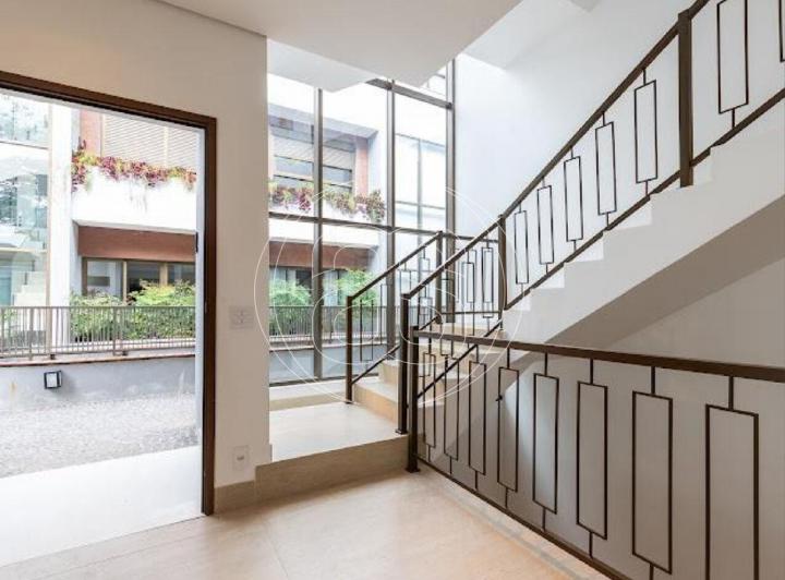 Casa de condomínio com 4 suítes na charmosa Rua Das Barcas no miolo do Alto da Boa Vista
