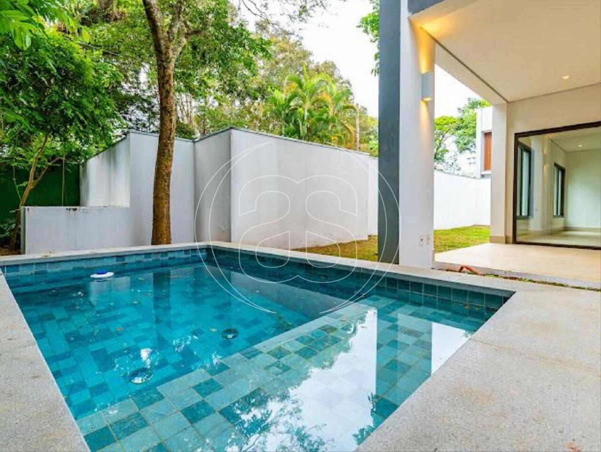 Casa de condomínio com 4 suítes na charmosa Rua Das Barcas no miolo do Alto da Boa Vista