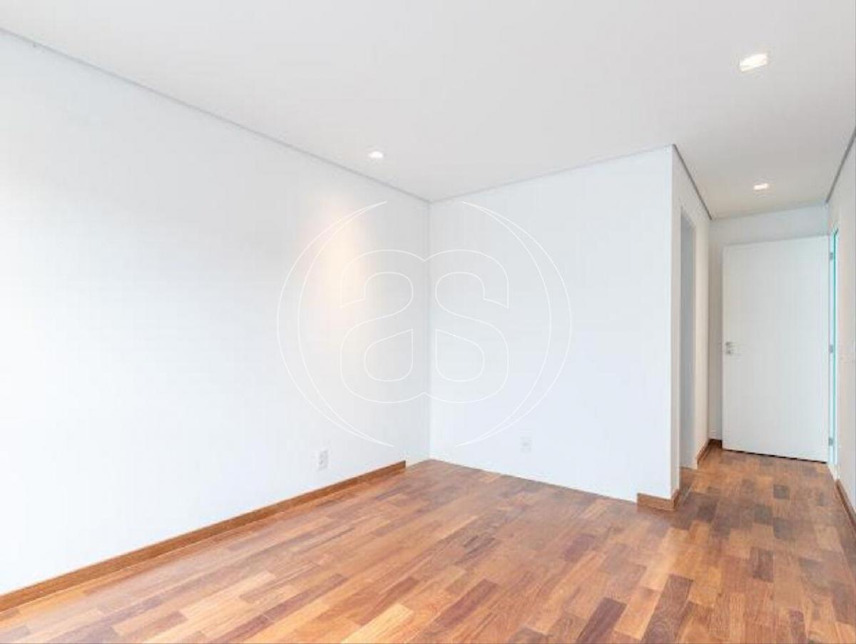 Casa de condomínio com 4 suítes na charmosa Rua Das Barcas no miolo do Alto da Boa Vista