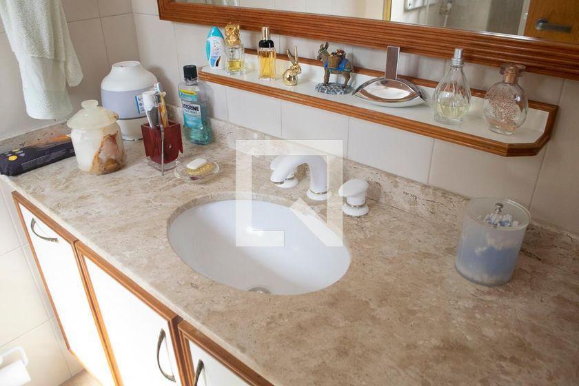 Apartamento à Venda – Santana, 4 Quartos, 220 m² – São Paulo