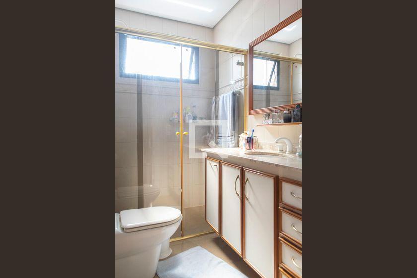 Apartamento à Venda – Santana, 4 Quartos, 220 m² – São Paulo