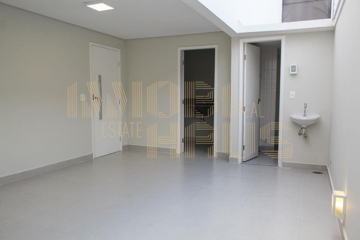 Casa em condomínio à venda na Granja Julieta, SP – 3 quartos
