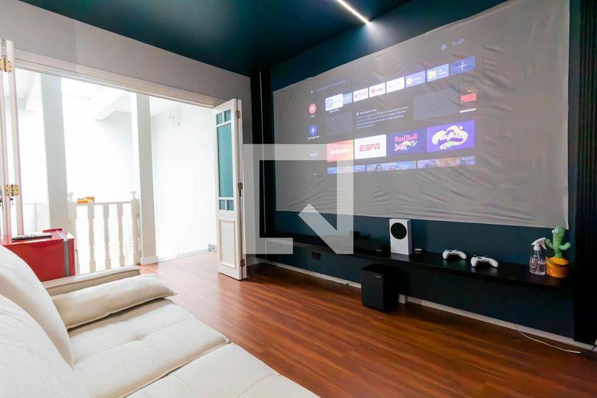 Casa à Venda – Ermelino Matarazzo, 6 Quartos, 450 m² – São Paulo