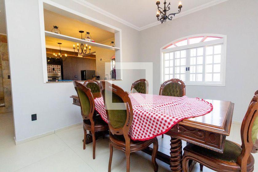 Casa à Venda – Ermelino Matarazzo, 6 Quartos, 450 m² – São Paulo