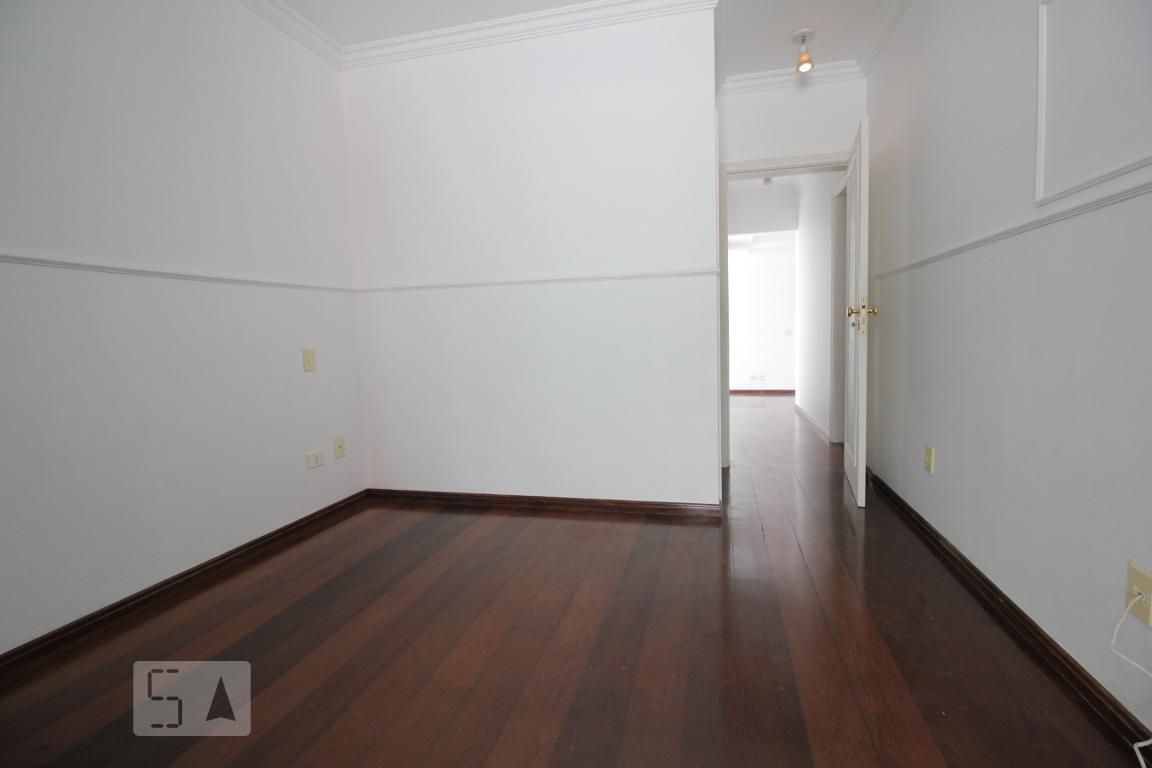Casa à Venda – Morumbi, 4 Quartos, 350 m² – São Paulo