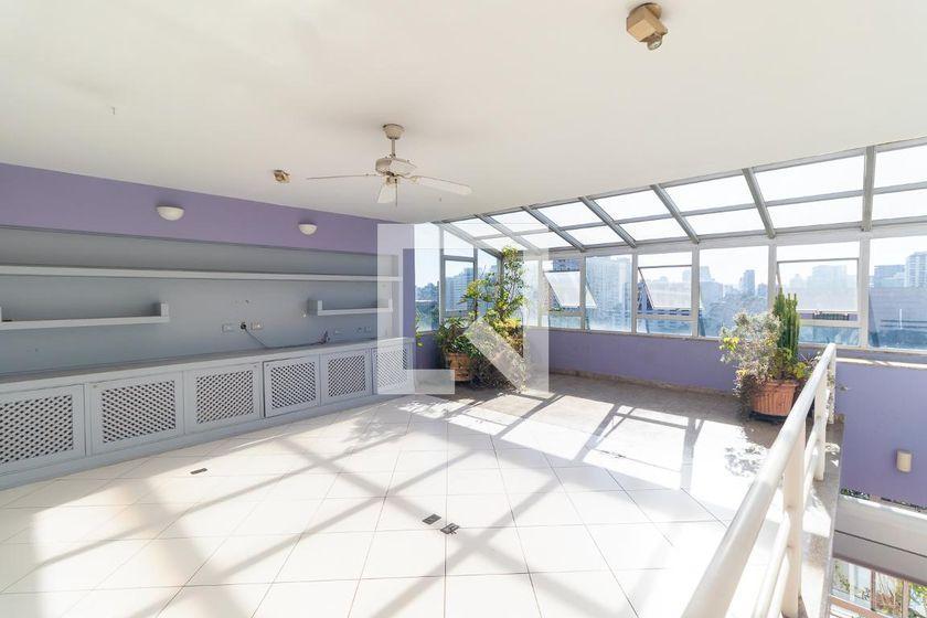 Apartamento à Venda – Jardim Europa, 2 Quartos, 235 m² – São Paulo