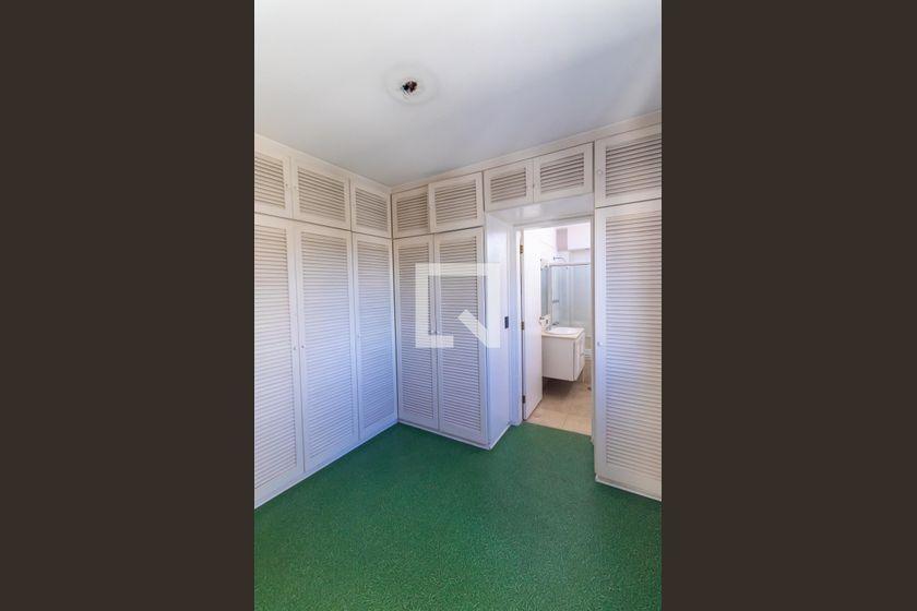 Apartamento à Venda – Jardim Europa, 2 Quartos, 235 m² – São Paulo