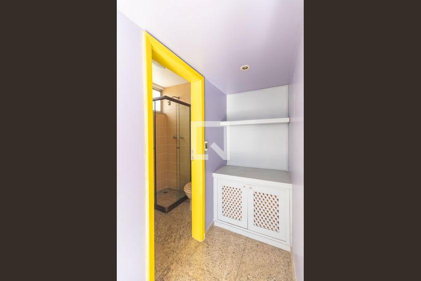 Apartamento à Venda – Jardim Europa, 2 Quartos, 235 m² – São Paulo