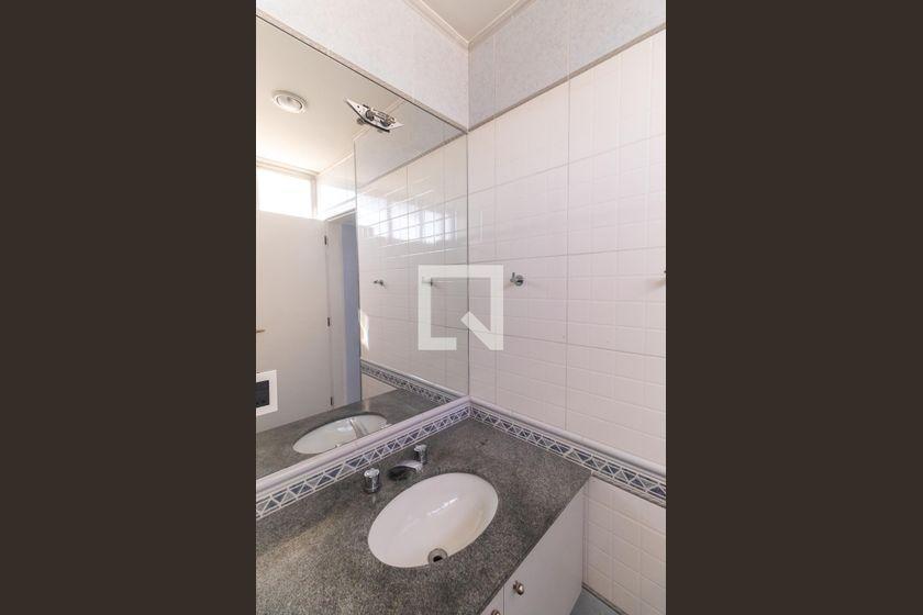 Apartamento à Venda – Jardim Europa, 2 Quartos, 235 m² – São Paulo