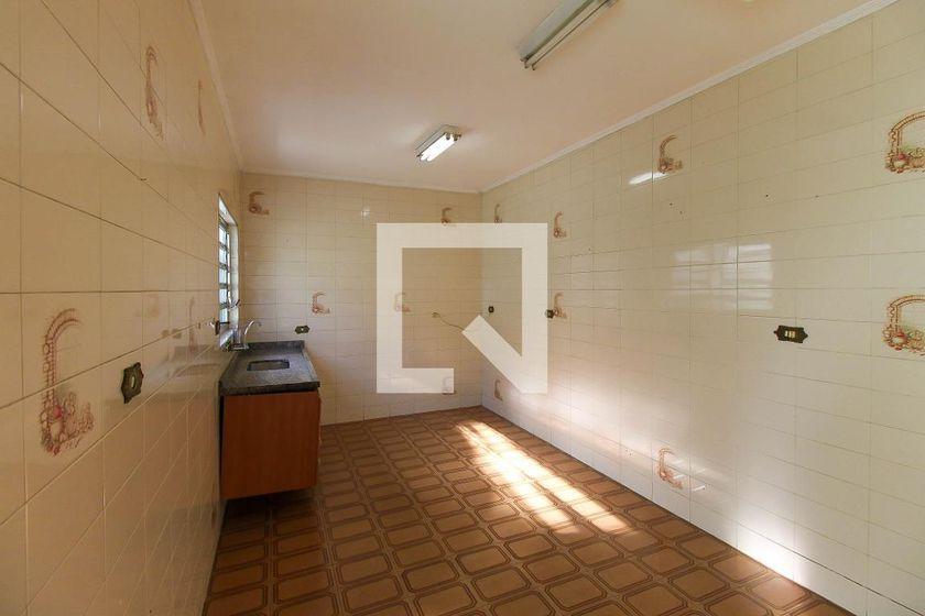 Casa à Venda – Sapopemba, 2 Quartos, 80 m² – São Paulo