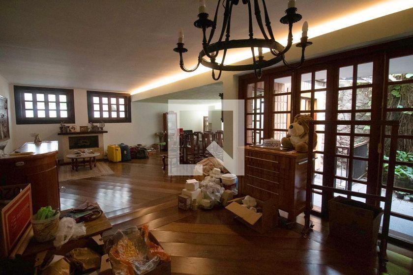 Casa à Venda – Paraíso, 4 Quartos, 400 m² – São Paulo