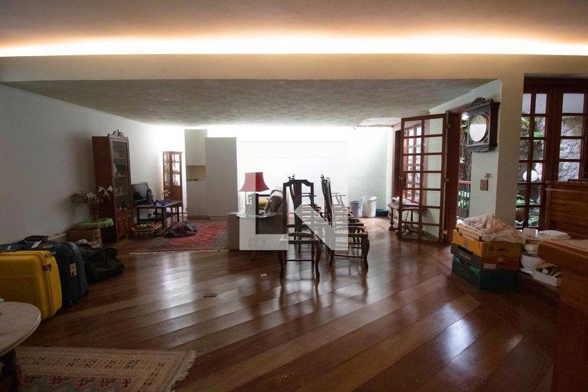 Casa à Venda – Paraíso, 4 Quartos, 400 m² – São Paulo