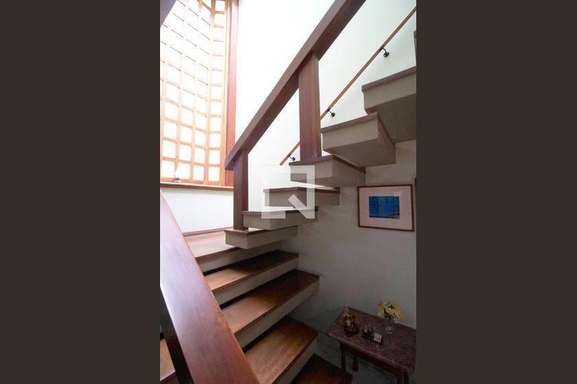Casa à Venda – Paraíso, 4 Quartos, 400 m² – São Paulo