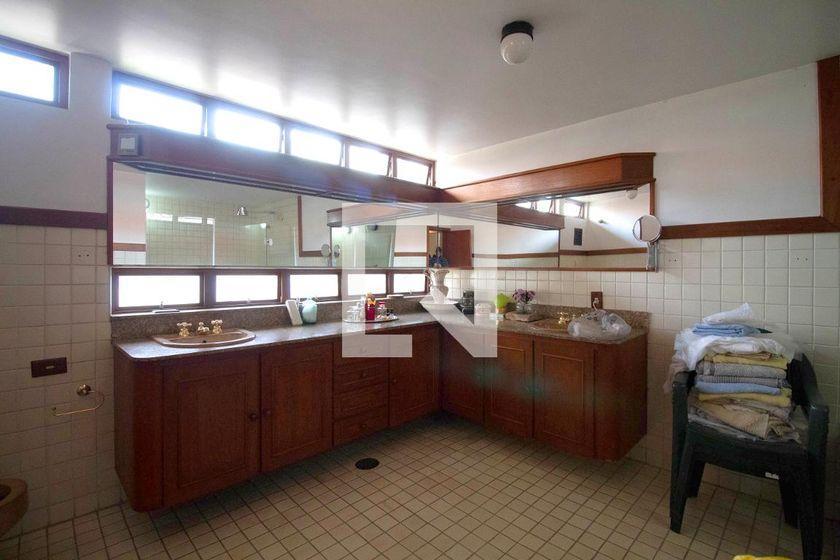 Casa à Venda – Paraíso, 4 Quartos, 400 m² – São Paulo