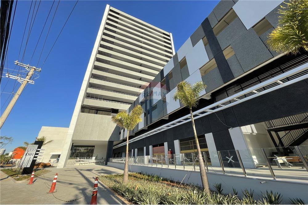 Andar corporativo para locação na Barra Funda com 1025 metros 28 vagas
