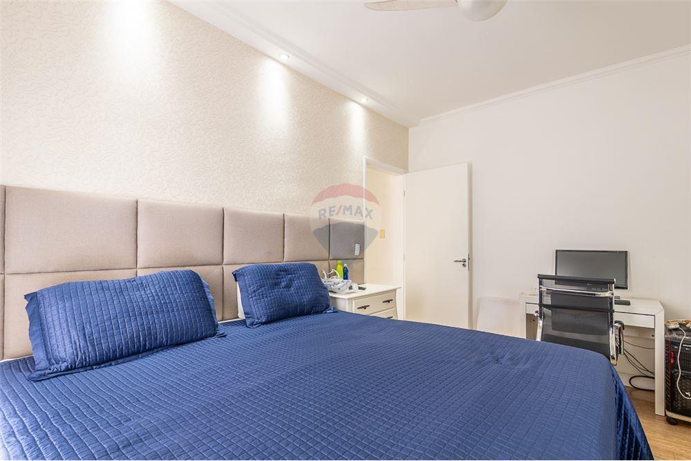 Casa com Piscina com 4 Quartos, 2 Suítes e Edícula com 2 quartos e 1 suíte na Penha em São Paulo