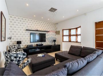 Casa com Piscina com 4 Quartos, 2 Suítes e Edícula com 2 quartos e 1 suíte na Penha em São Paulo