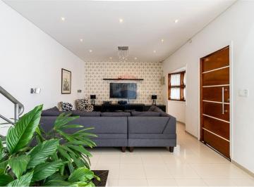 Casa com Piscina com 4 Quartos, 2 Suítes e Edícula com 2 quartos e 1 suíte na Penha em São Paulo