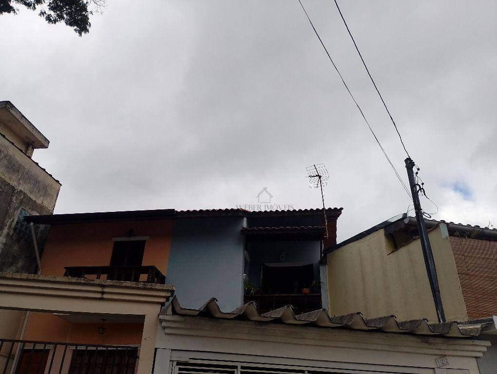 Lindo sobrado na Vila Borges