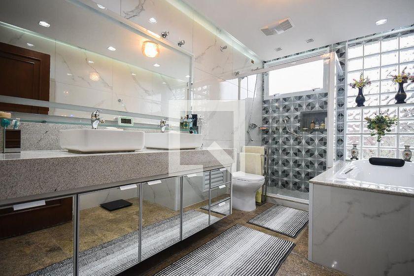 Casa à Venda – Morumbi, 4 Quartos, 519 m² – São Paulo