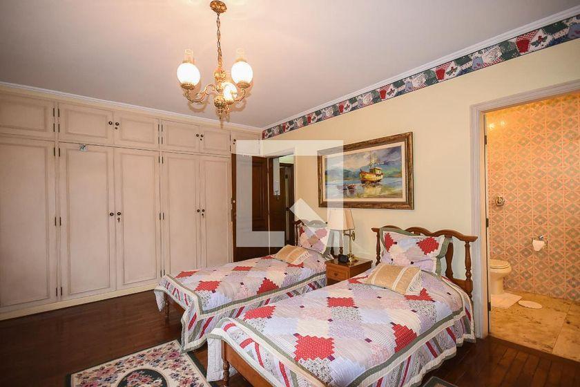 Casa à Venda – Morumbi, 4 Quartos, 519 m² – São Paulo