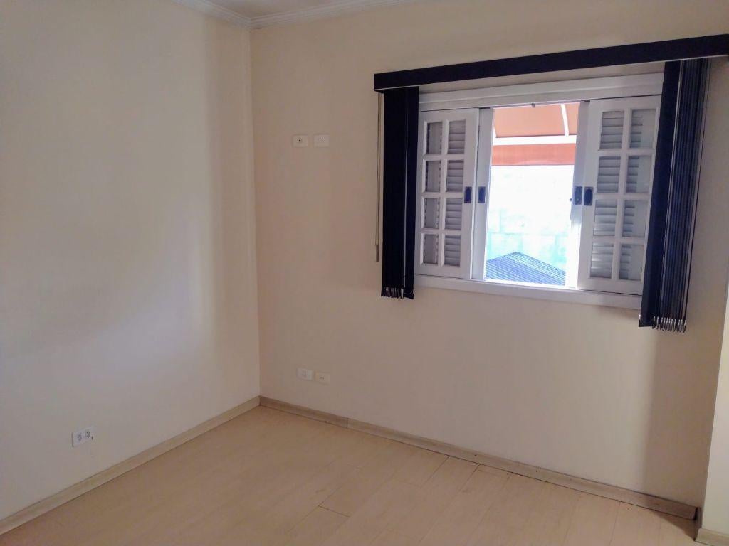 Sobrado para Alugar no Jaguare – 4 Dormitorios e Quintal