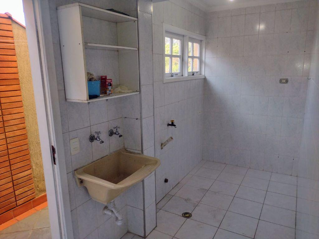 Sobrado para Alugar no Jaguare – 4 Dormitorios e Quintal