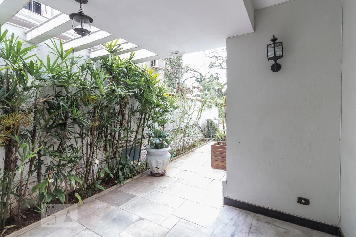 Casa à Venda – Higienópolis, 4 Quartos, 478 m² – São Paulo