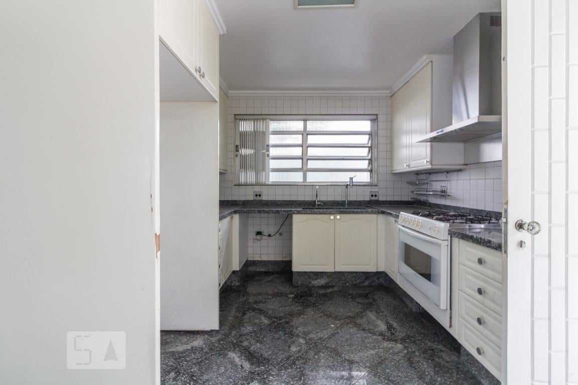 Casa à Venda – Higienópolis, 4 Quartos, 478 m² – São Paulo