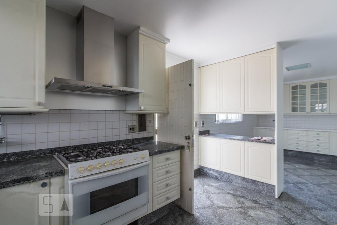 Casa à Venda – Higienópolis, 4 Quartos, 478 m² – São Paulo