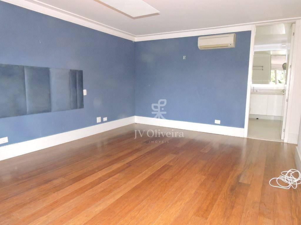 Casa com 5 dormitórios à venda, 600 m²