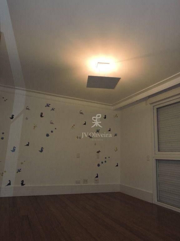 Casa com 5 dormitórios à venda, 600 m²