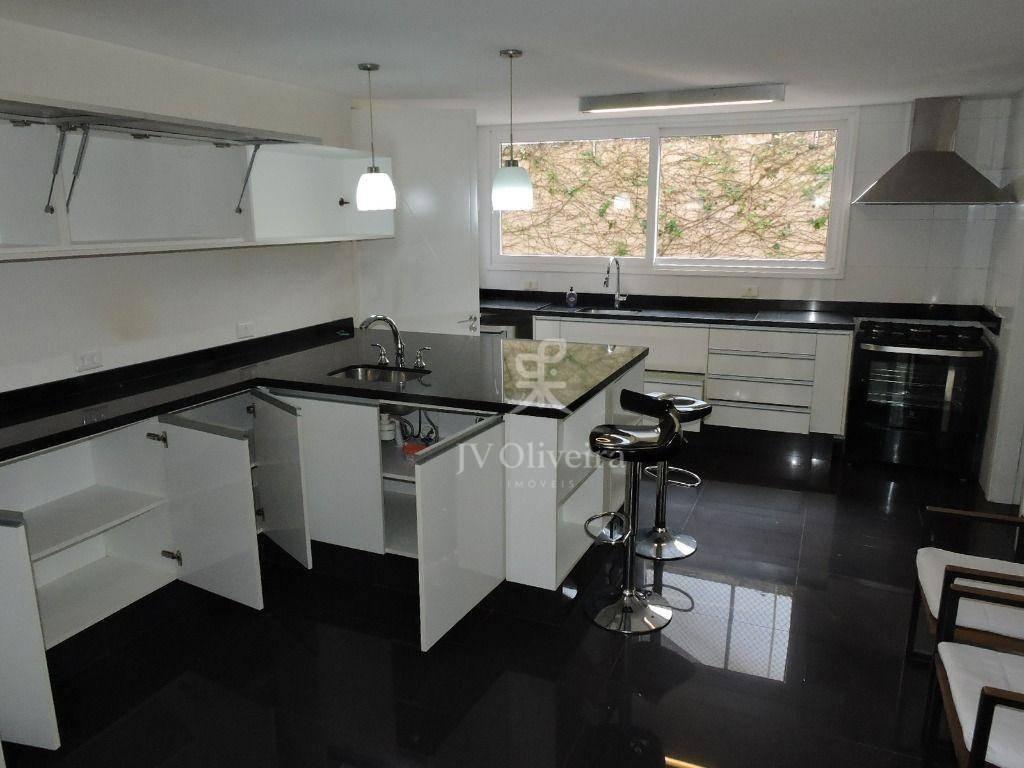Casa com 5 dormitórios à venda, 600 m²